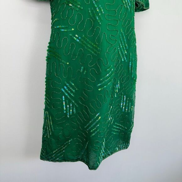 Night Vogue Women’s Kelly Green Silk All Over Beaded and Sequin Cocktail Shortsl - Picture 11 of 15